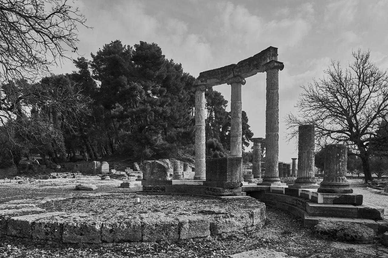 Stadium Ancient Olympia ภายนอก รูปภาพ